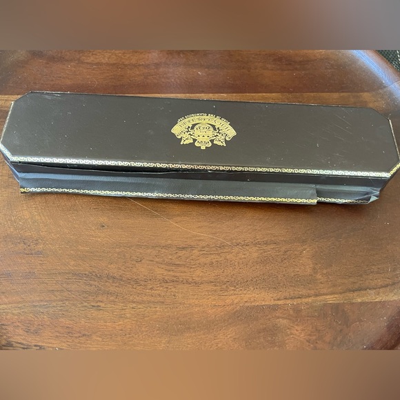 Juicy Couture Gold Starter Bracelet - Picture 5 of 7